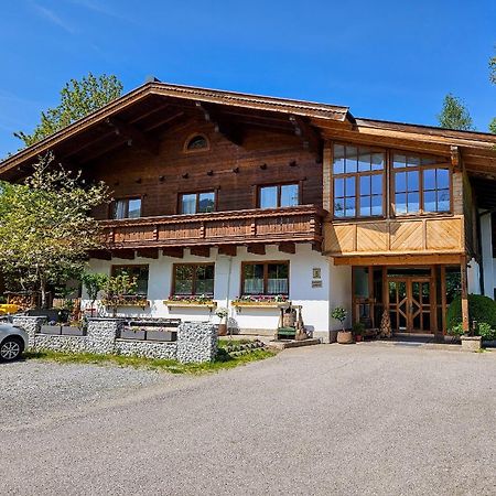 Landhaus Aaron アルテンマルクト・イム・ポンガウ エクステリア 写真